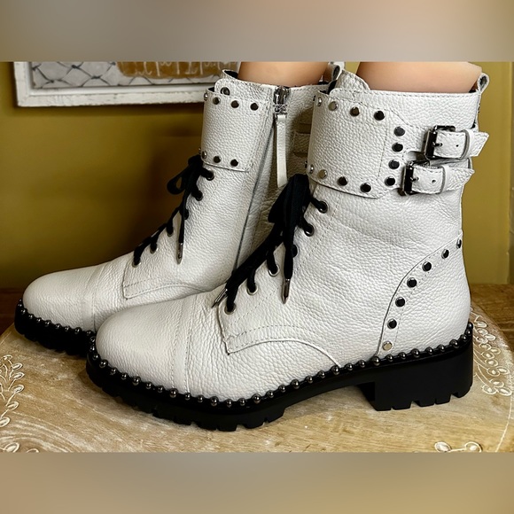 NWOT 💠 Sam Edelman “Jennifer” Combat-Moto Boots in Off-White Leather Size 9 - Picture 5 of 15